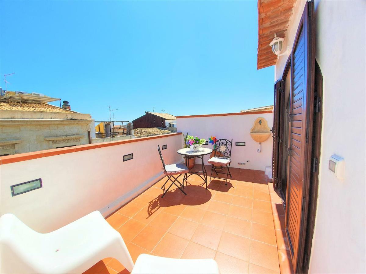 Una Terrazza Per Due Syracuse Exterior photo